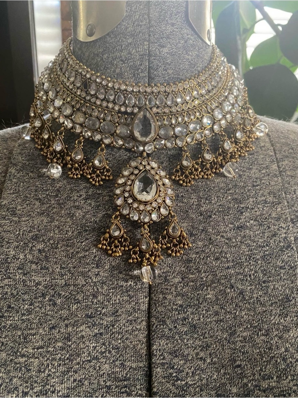 Elegant Gold-Tone Kundan Choker Necklace with Clear Stones